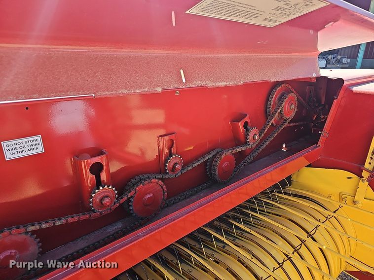 image for item EJ6271 2018 New Holland  BC5070 Hayliner small square baler