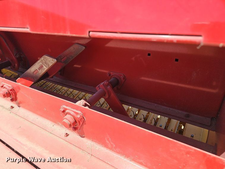 image for item EJ6271 2018 New Holland  BC5070 Hayliner small square baler