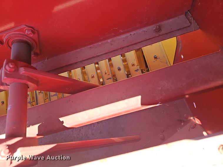 image for item EJ6271 2018 New Holland  BC5070 Hayliner small square baler