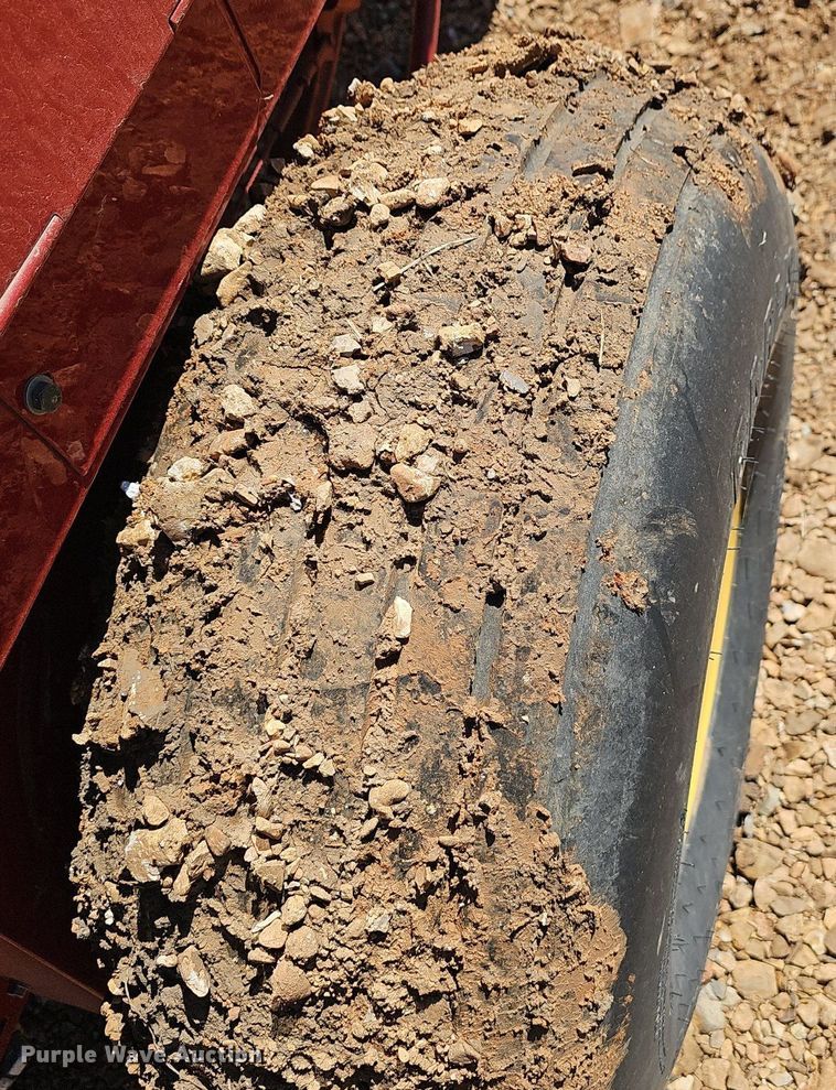 image for item EJ6271 2018 New Holland  BC5070 Hayliner small square baler