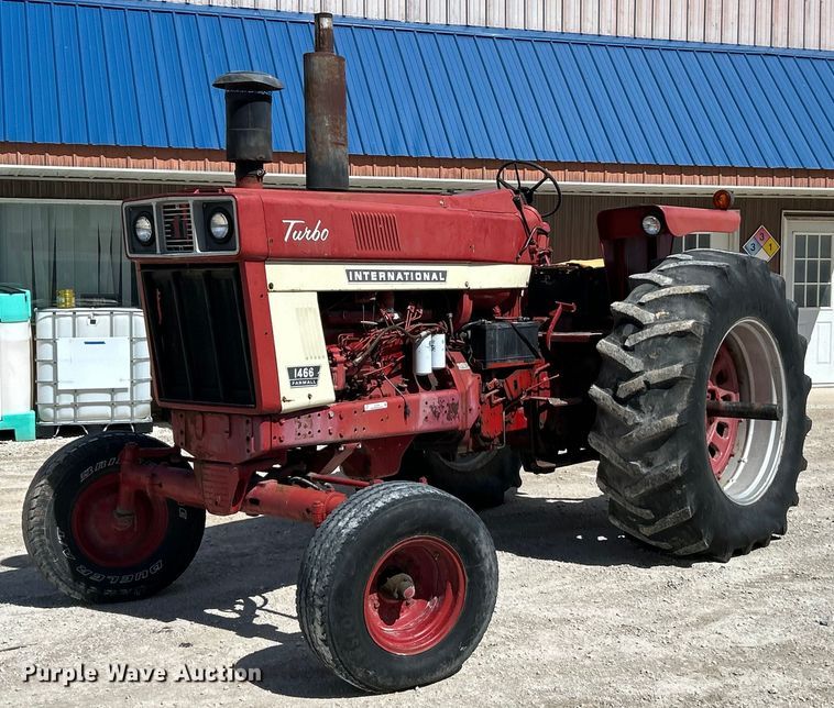 image for item EK4458 1974 International Farmall 1466  tractor
