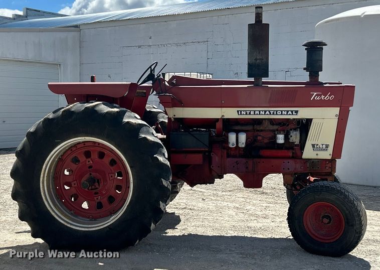 image for item EK4458 1974 International Farmall 1466  tractor