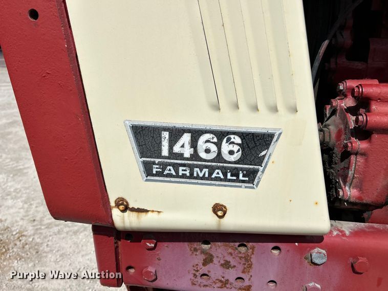 image for item EK4458 1974 International Farmall 1466  tractor