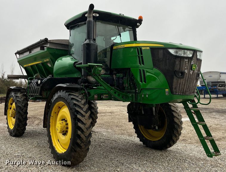 image for item LD9366 2018 John Deere R4038 spreader