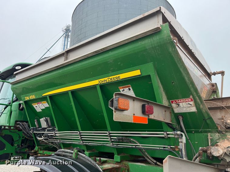 image for item LD9366 2018 John Deere R4038 spreader