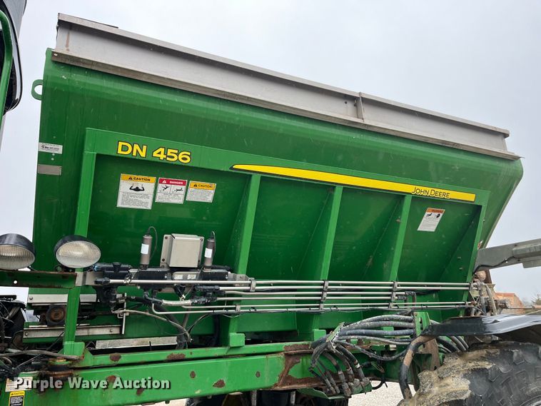 image for item LD9366 2018 John Deere R4038 spreader