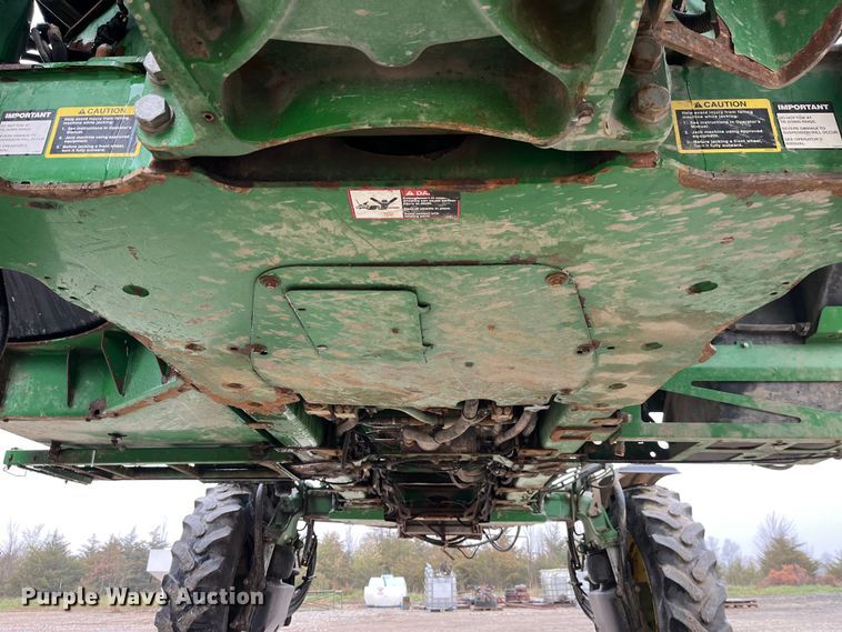 image for item LD9366 2018 John Deere R4038 spreader