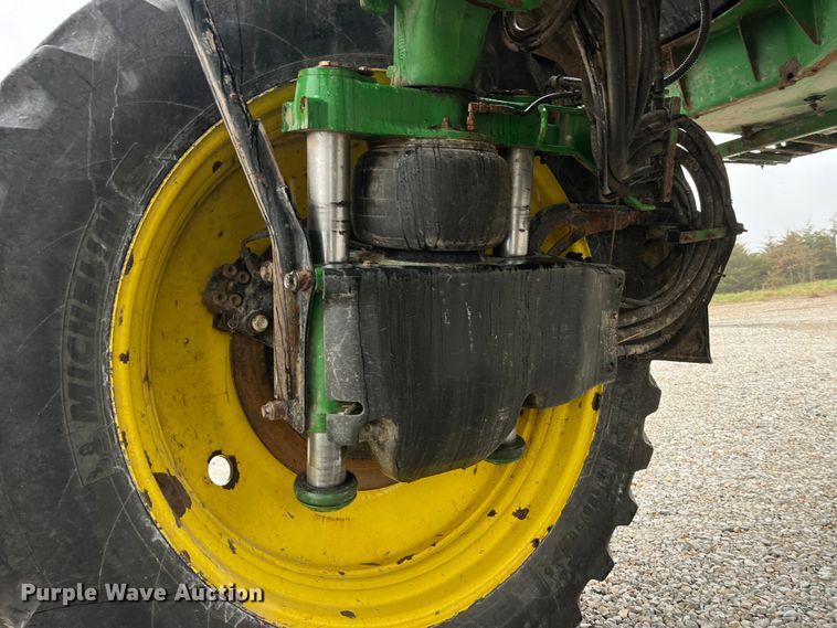 image for item LD9366 2018 John Deere R4038 spreader