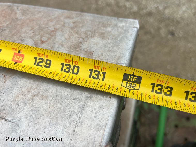 image for item LD9366 2018 John Deere R4038 spreader