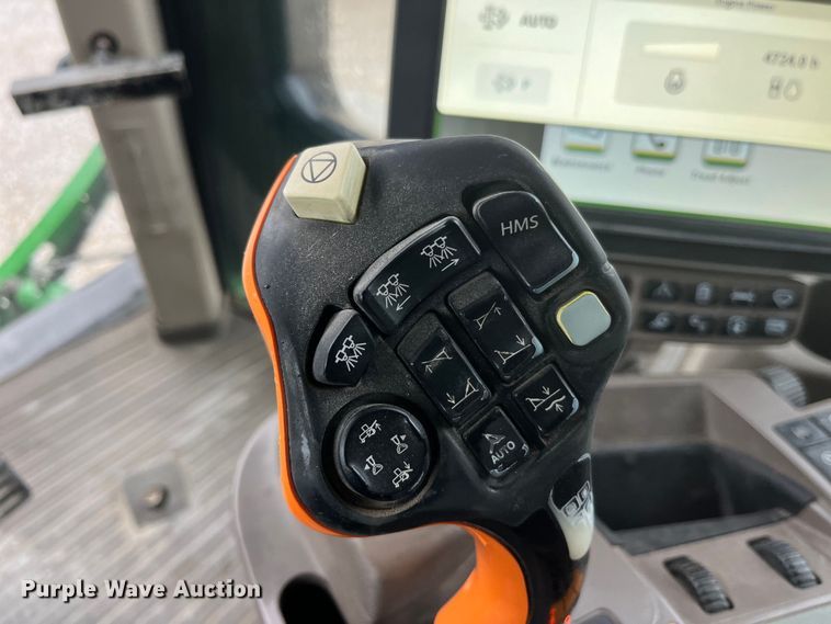 image for item LD9366 2018 John Deere R4038 spreader