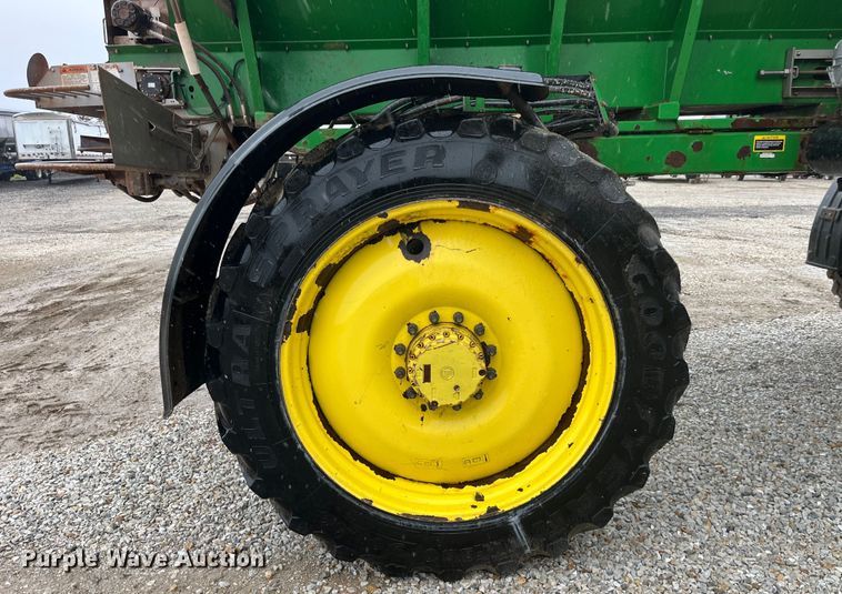 image for item LD9366 2018 John Deere R4038 spreader