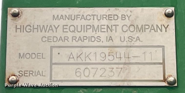 image for item LD9366 2018 John Deere R4038 spreader