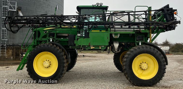 image for item LD9367 2012 John Deere 4730 sprayer
