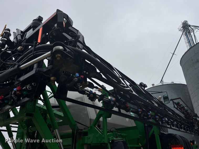 image for item LD9367 2012 John Deere 4730 sprayer