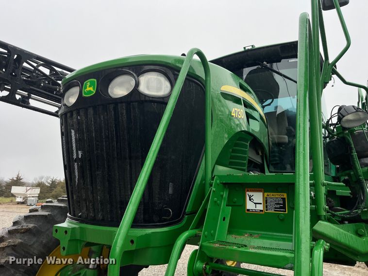image for item LD9367 2012 John Deere 4730 sprayer