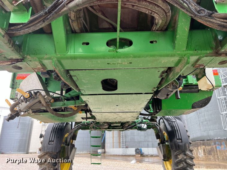 image for item LD9367 2012 John Deere 4730 sprayer