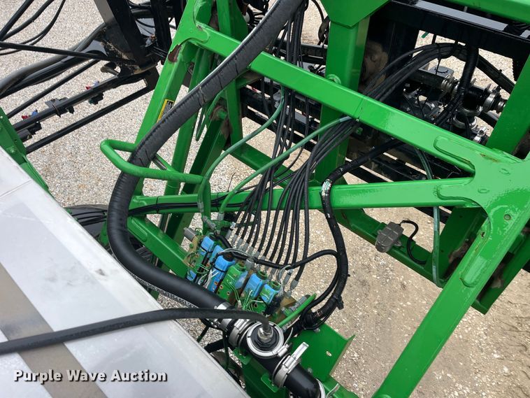 image for item LD9367 2012 John Deere 4730 sprayer