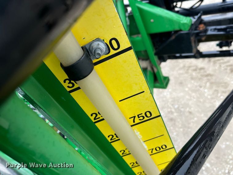 image for item LD9367 2012 John Deere 4730 sprayer
