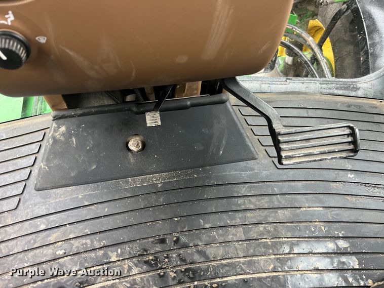 image for item LD9367 2012 John Deere 4730 sprayer