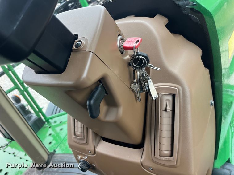 image for item LD9367 2012 John Deere 4730 sprayer