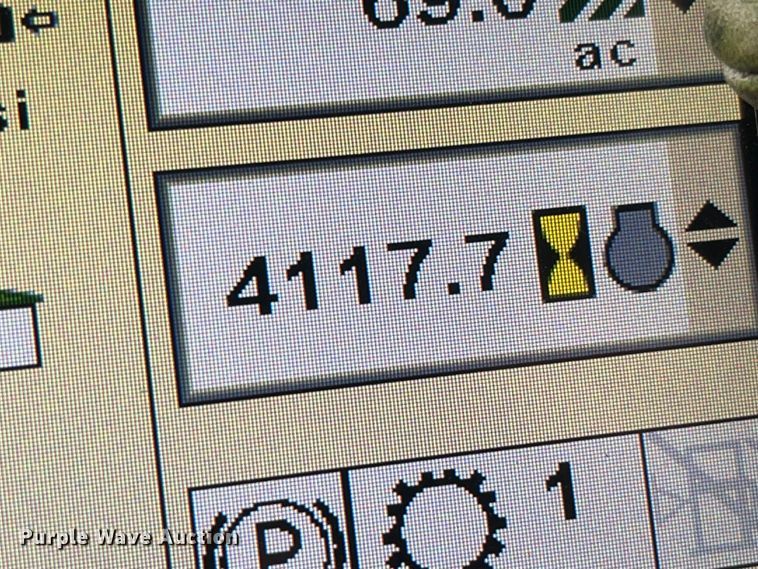 image for item LD9367 2012 John Deere 4730 sprayer