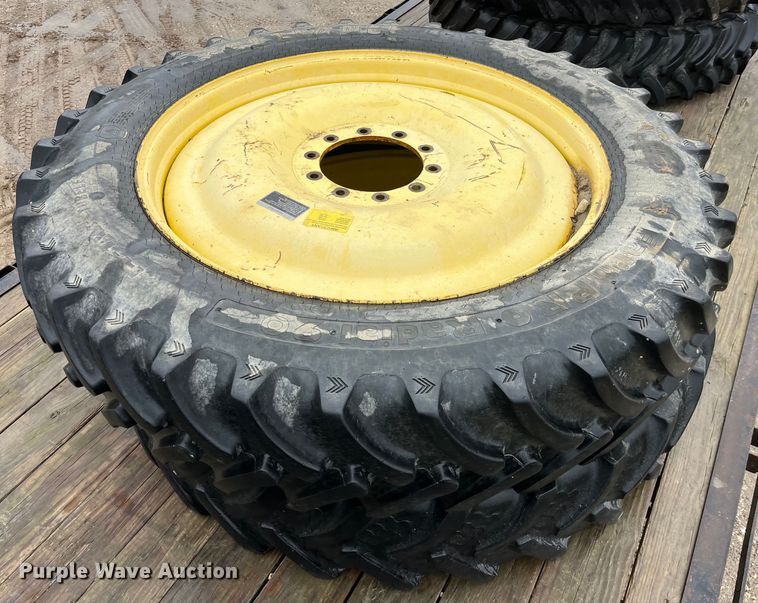 image for item LD9367 2012 John Deere 4730 sprayer