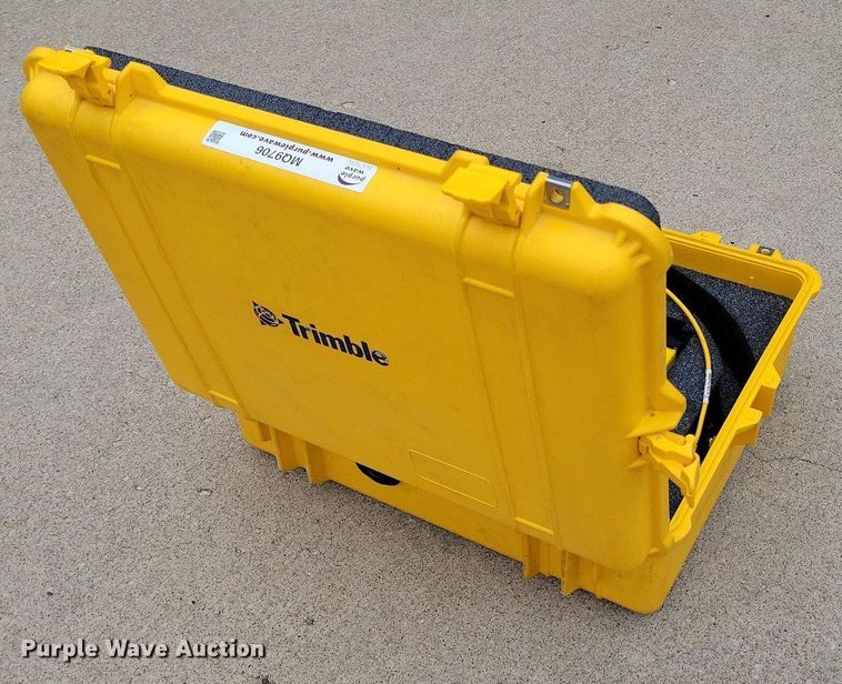 image for item MQ9706 Trimble AG GPS 542 base station receiver