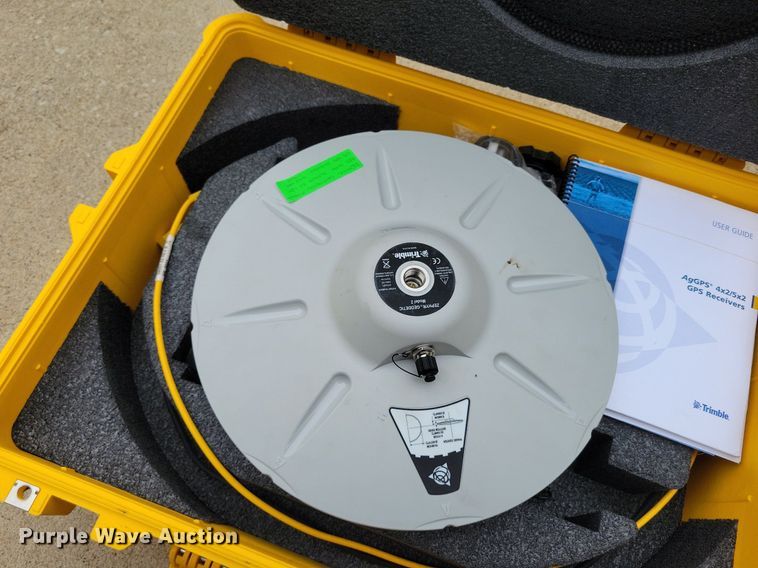 image for item MQ9706 Trimble AG GPS 542 base station receiver