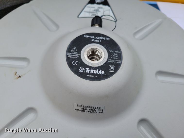 image for item MQ9706 Trimble AG GPS 542 base station receiver