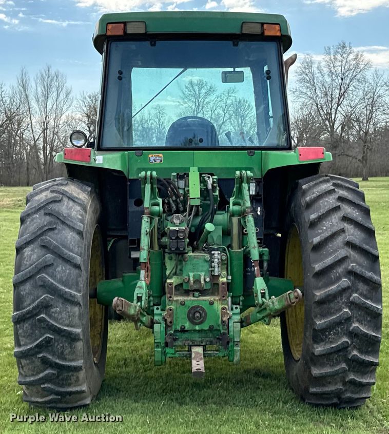 image for item ND9092 1996 John Deere 7200 tractor