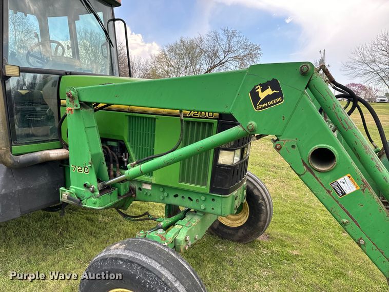 image for item ND9092 1996 John Deere 7200 tractor