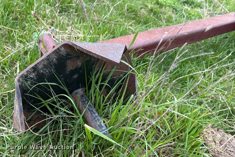 image for item ND9153 Tri-L bale arm