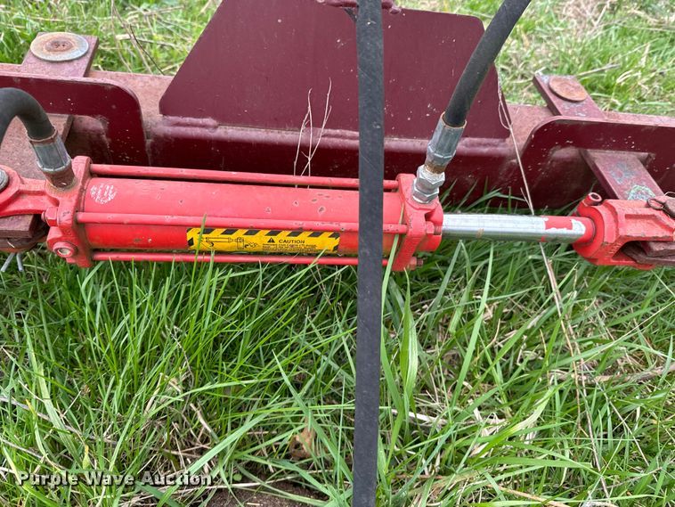 image for item ND9153 Tri-L bale arm