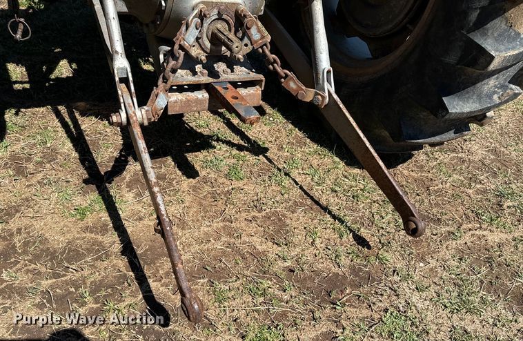 image for item ND9168 1980 Massey Ferguson 245 tractor