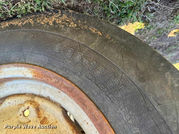 image for item ND9168 1980 Massey Ferguson 245 tractor