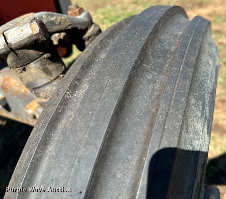 image for item ND9168 1980 Massey Ferguson 245 tractor