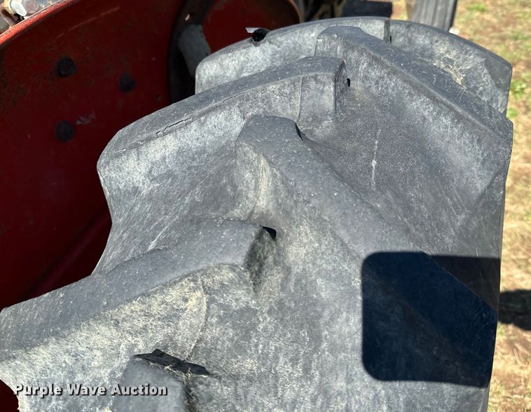 image for item ND9168 1980 Massey Ferguson 245 tractor