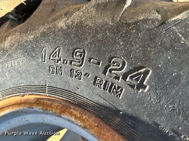 image for item ND9168 1980 Massey Ferguson 245 tractor