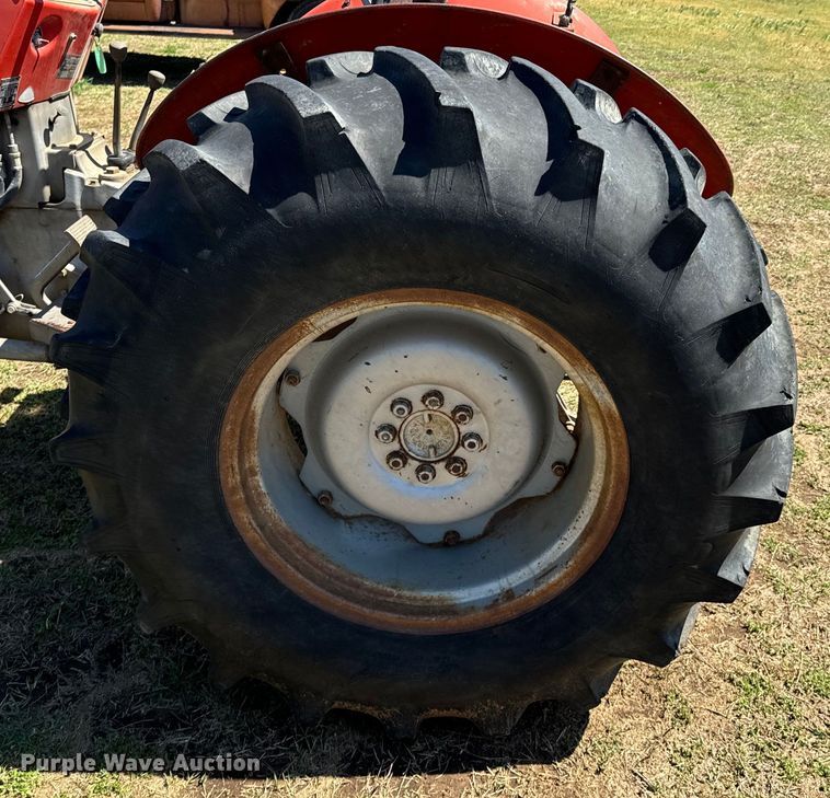 image for item ND9168 1980 Massey Ferguson 245 tractor