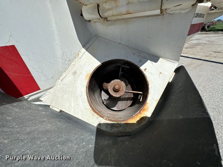 image for item ND9173 2005 Grain-Weigh  GW-200 grain cart