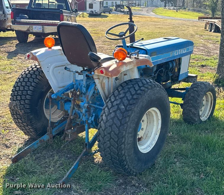 image for item ND9182 1983 Ford 1710 MFWD tractor