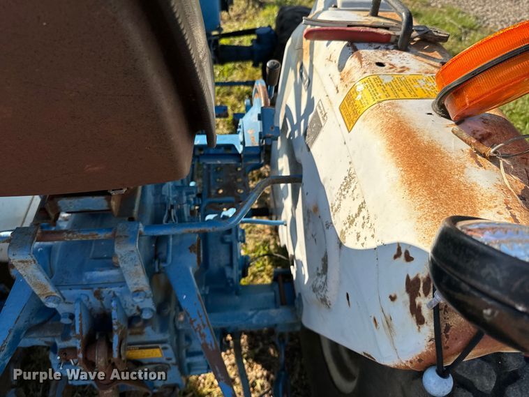 image for item ND9182 1983 Ford 1710 MFWD tractor