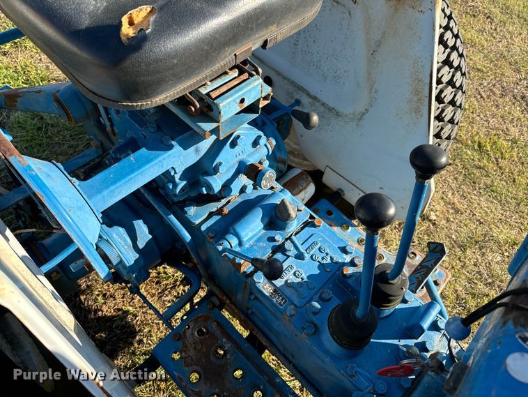 image for item ND9182 1983 Ford 1710 MFWD tractor