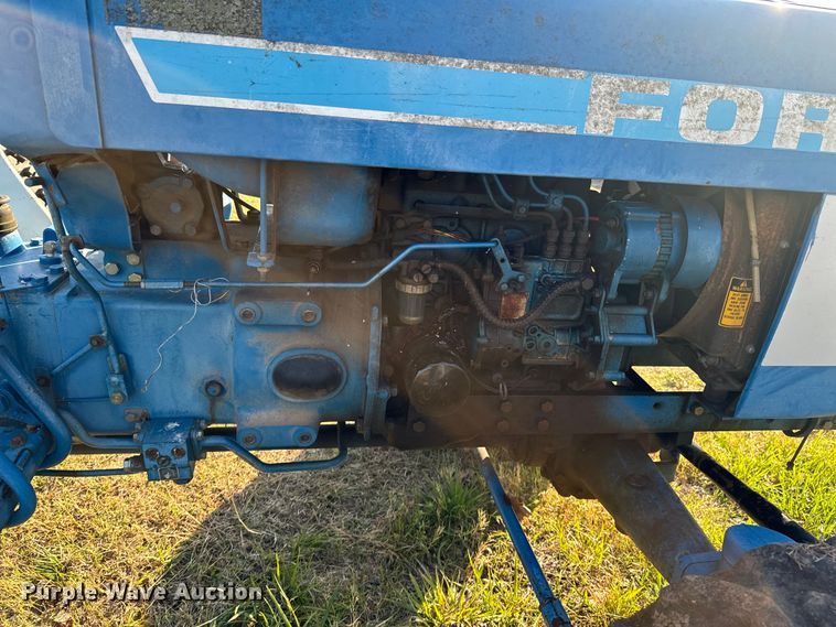 image for item ND9182 1983 Ford 1710 MFWD tractor