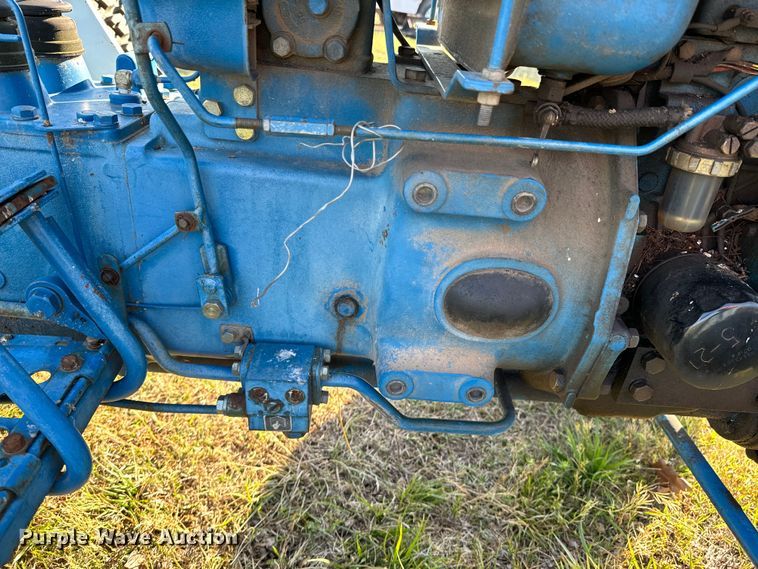 image for item ND9182 1983 Ford 1710 MFWD tractor