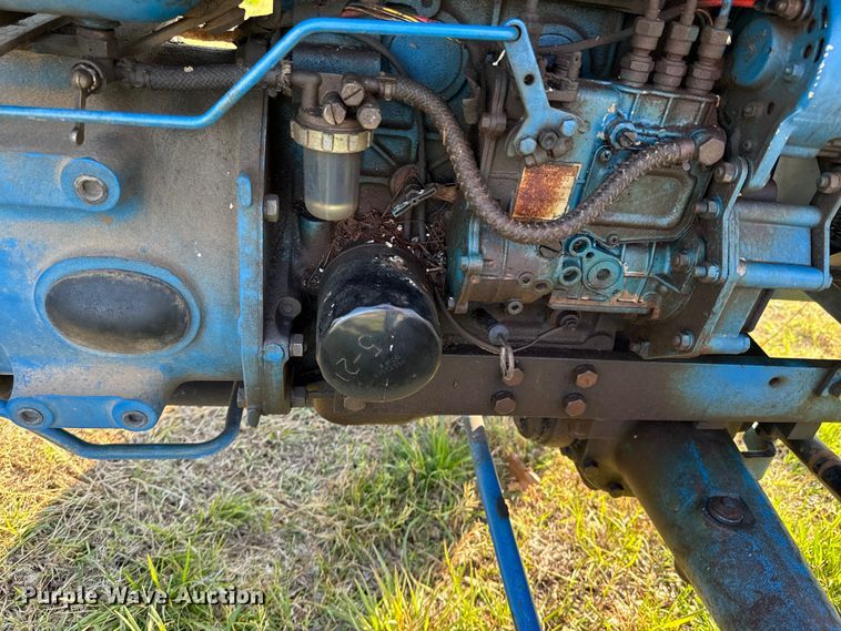 image for item ND9182 1983 Ford 1710 MFWD tractor