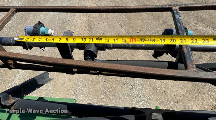 image for item NH9091 2011 John Deere 4830 sprayer