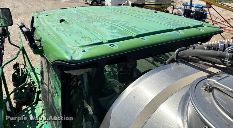 image for item NH9091 2011 John Deere 4830 sprayer