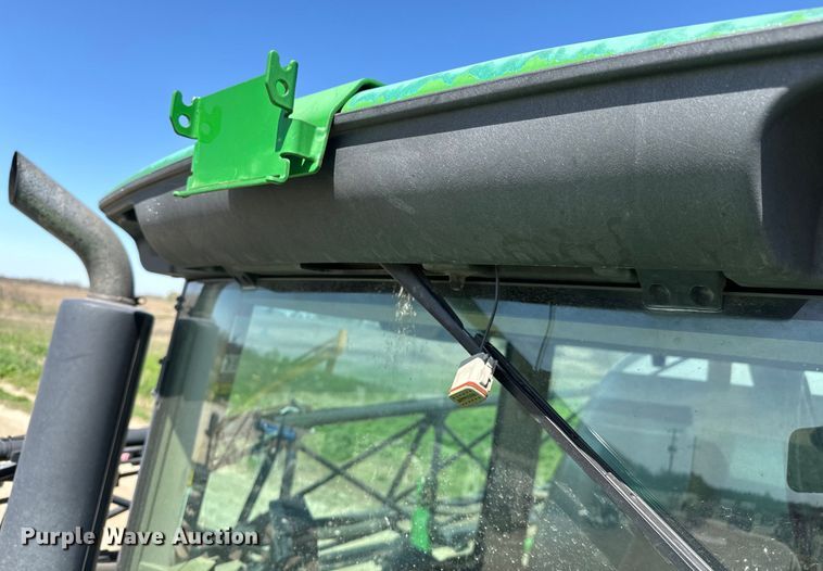 image for item NH9091 2011 John Deere 4830 sprayer