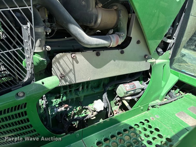 image for item NH9091 2011 John Deere 4830 sprayer